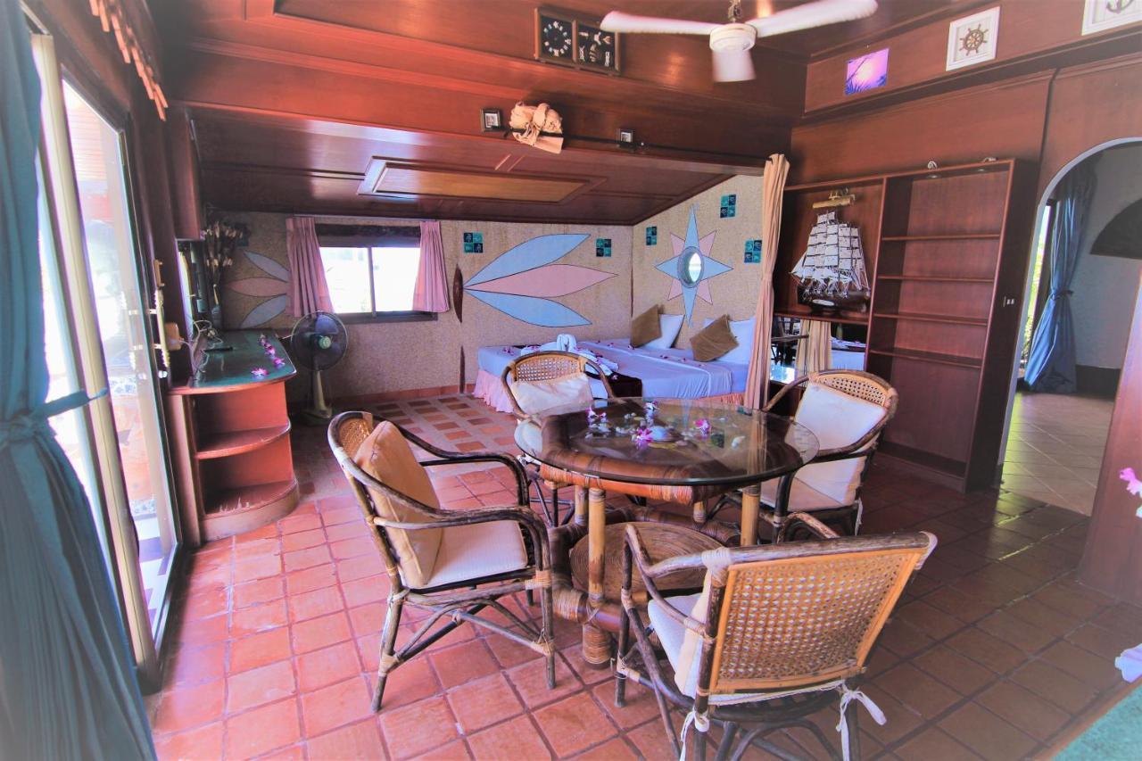 Bangrak Pier Samui Resort エクステリア 写真