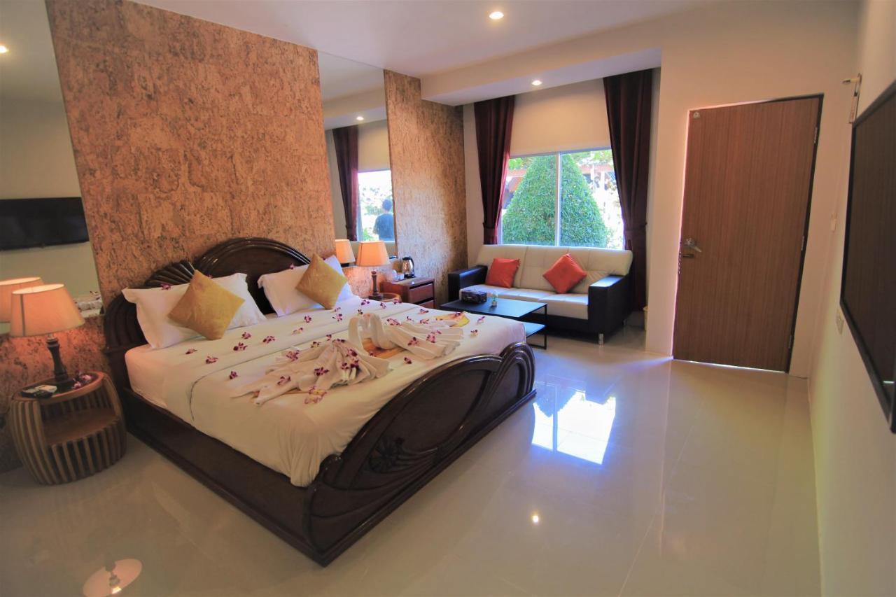 Bangrak Pier Samui Resort エクステリア 写真