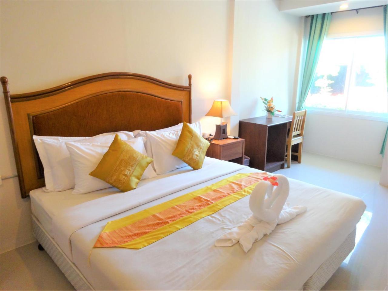 Bangrak Pier Samui Resort エクステリア 写真
