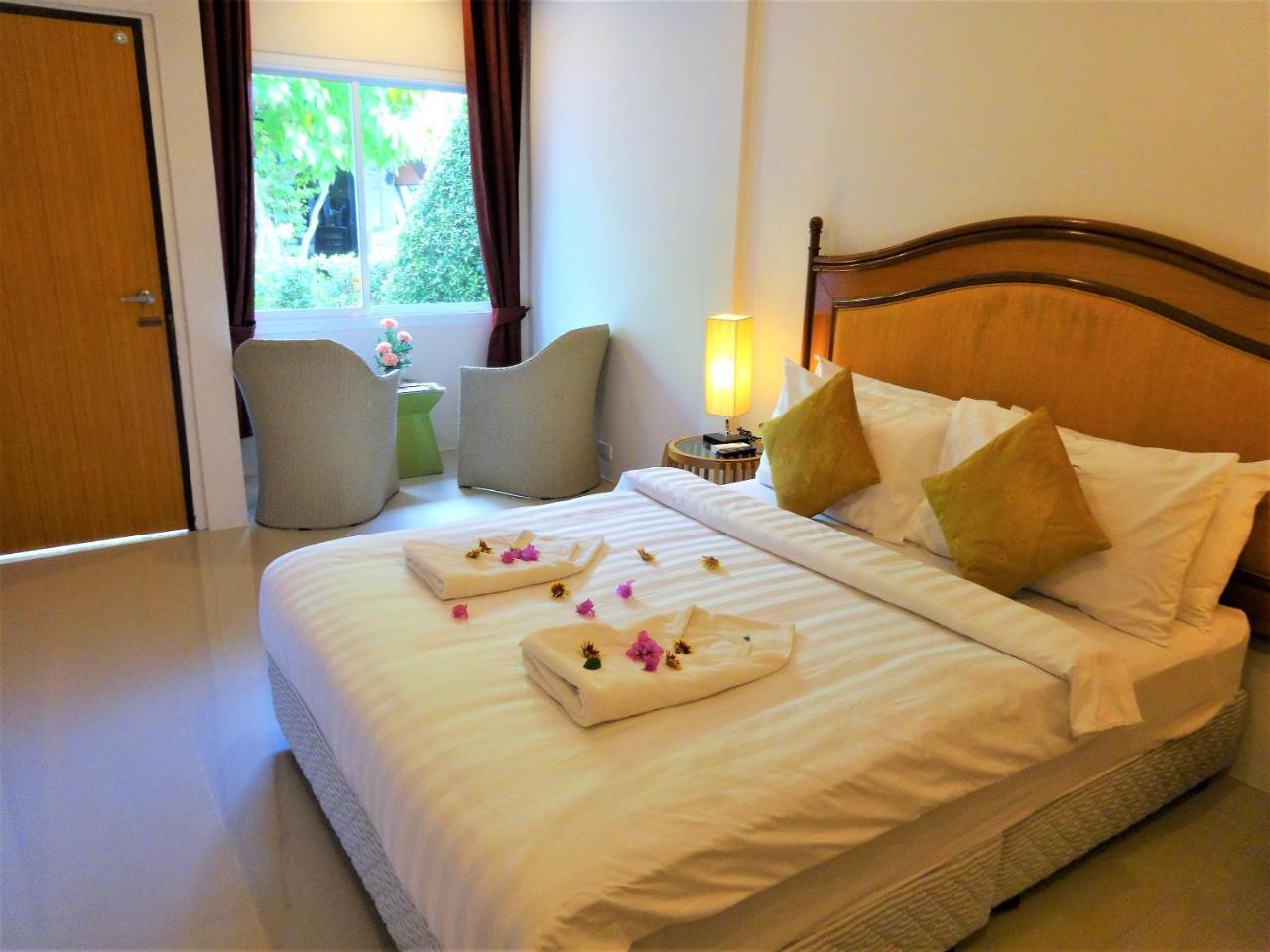 Bangrak Pier Samui Resort エクステリア 写真