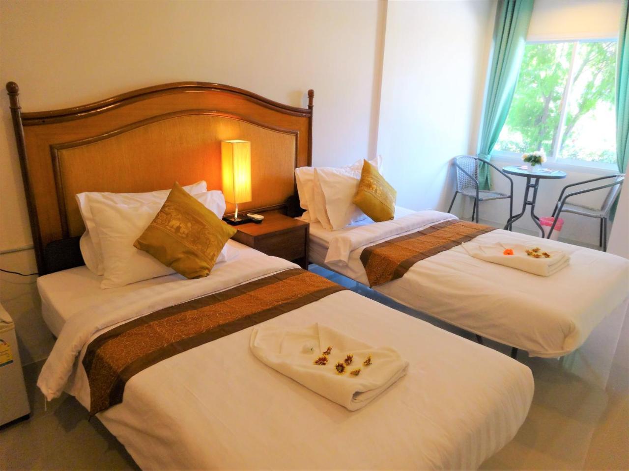 Bangrak Pier Samui Resort エクステリア 写真