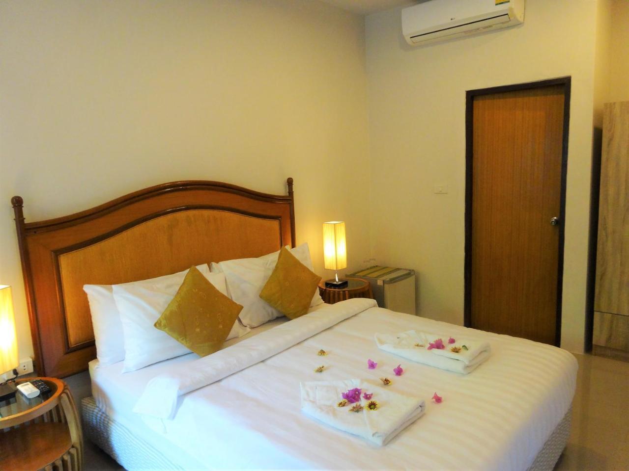 Bangrak Pier Samui Resort エクステリア 写真
