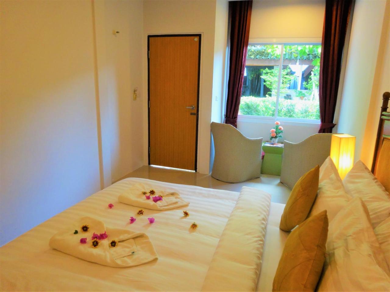 Bangrak Pier Samui Resort エクステリア 写真