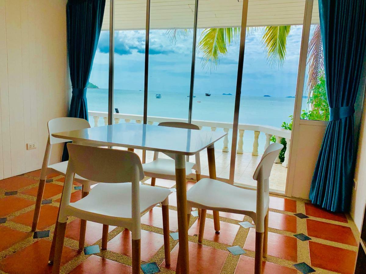 Bangrak Pier Samui Resort エクステリア 写真